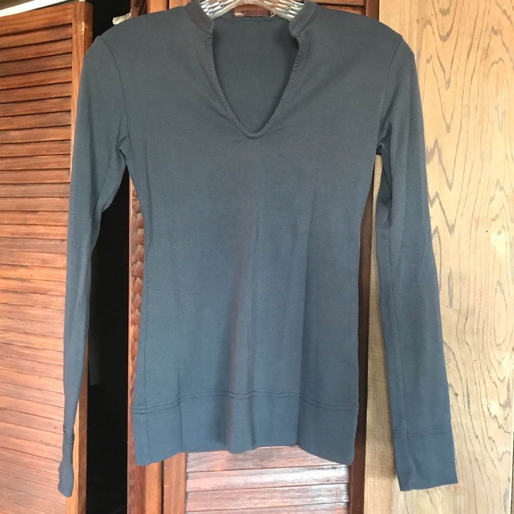 Long sleeve Tea brand shirt